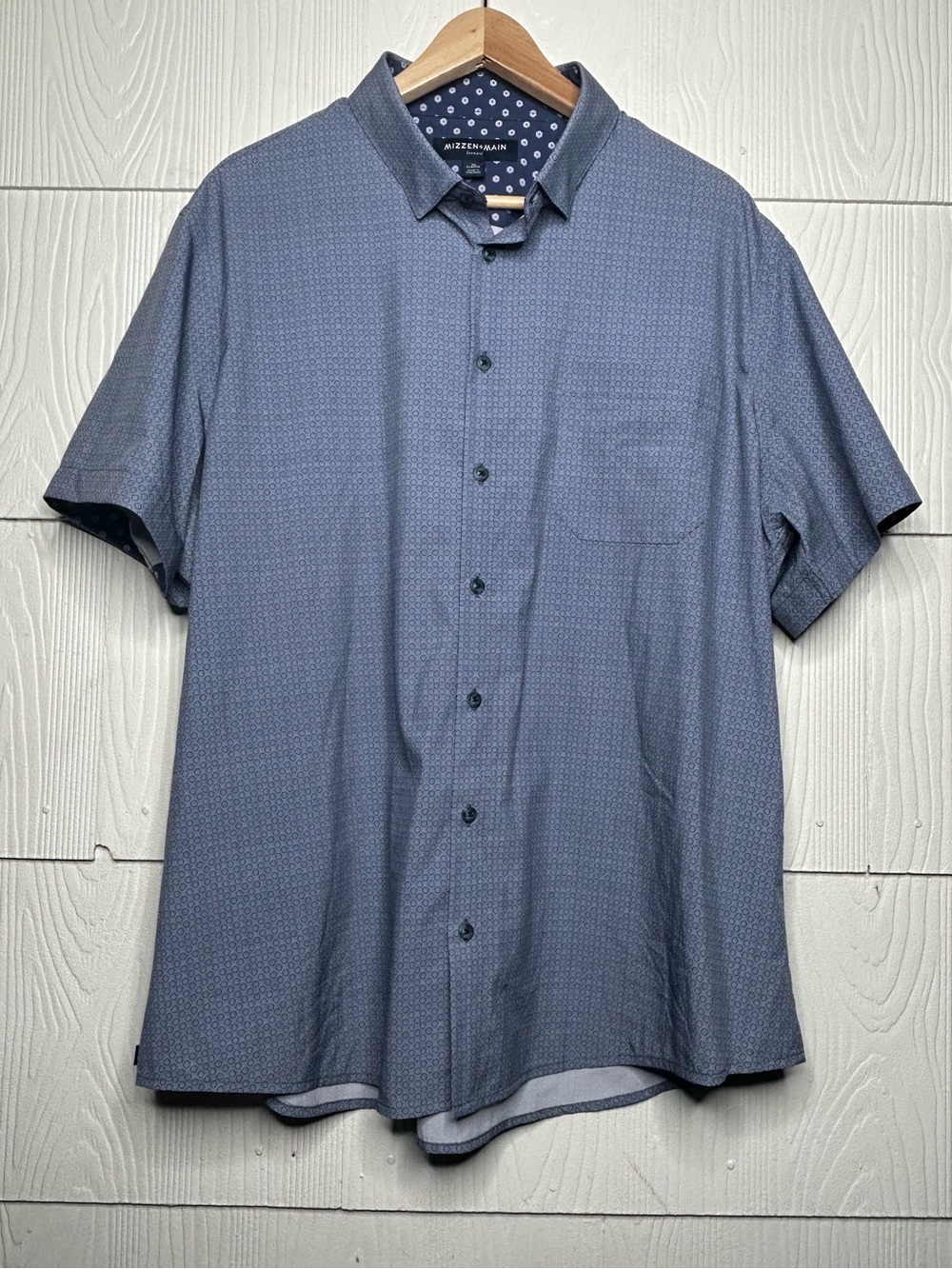 Mizzen+Main Blue Short Sleeve Micro-Print Button-Down Shirt